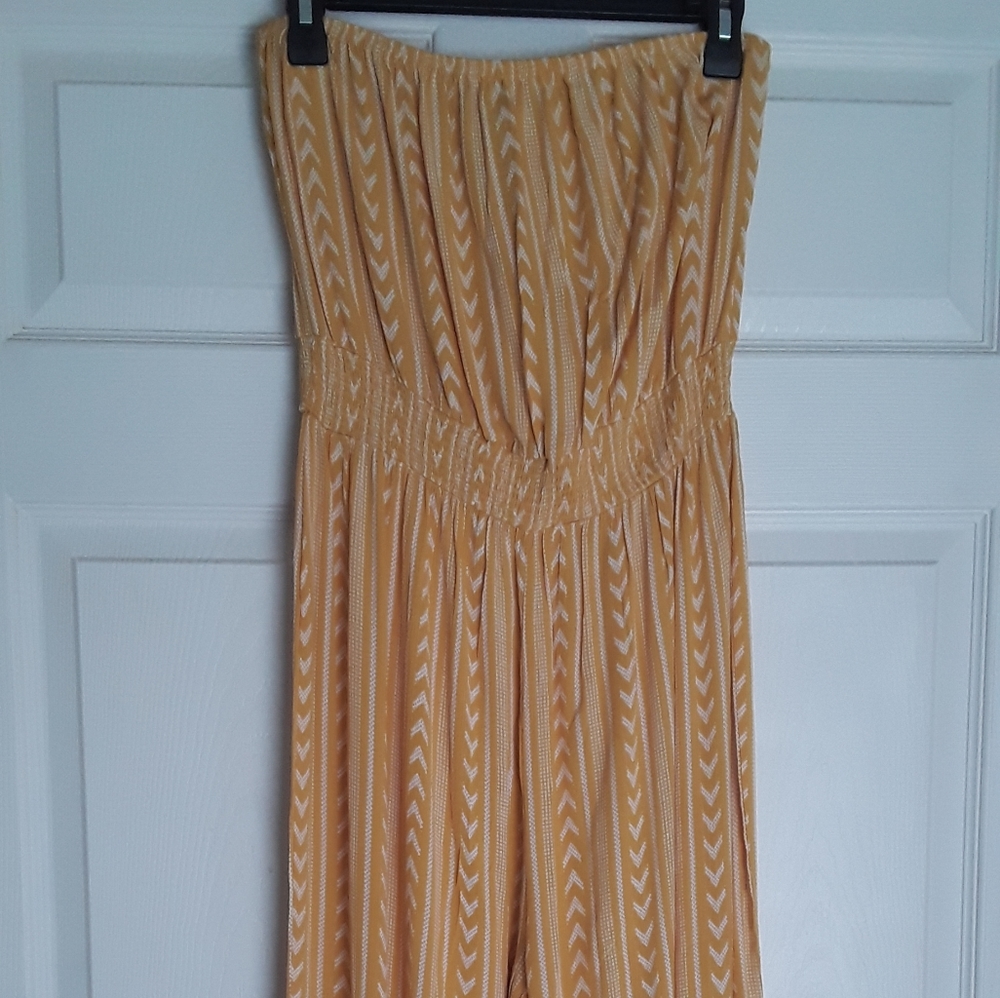 Tube top/short-pants romper